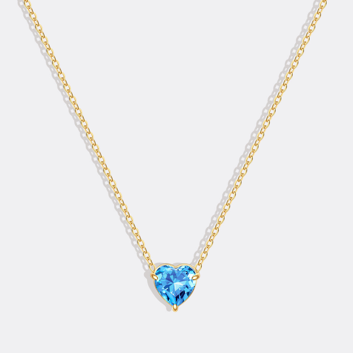 Collier délicat en forme de cœur avec pierre de naissance