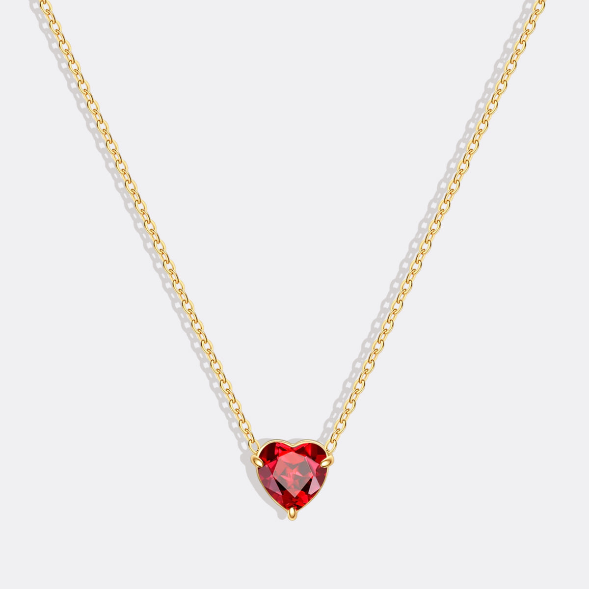 Collier délicat en forme de cœur avec pierre de naissance