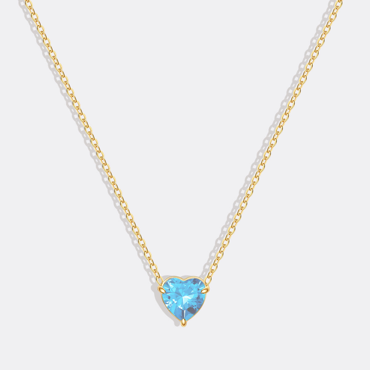 Collier délicat en forme de cœur avec pierre de naissance
