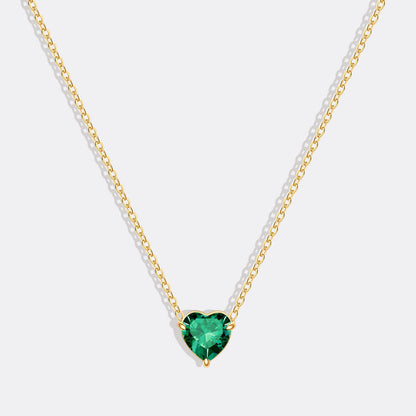 Collier délicat en forme de cœur avec pierre de naissance