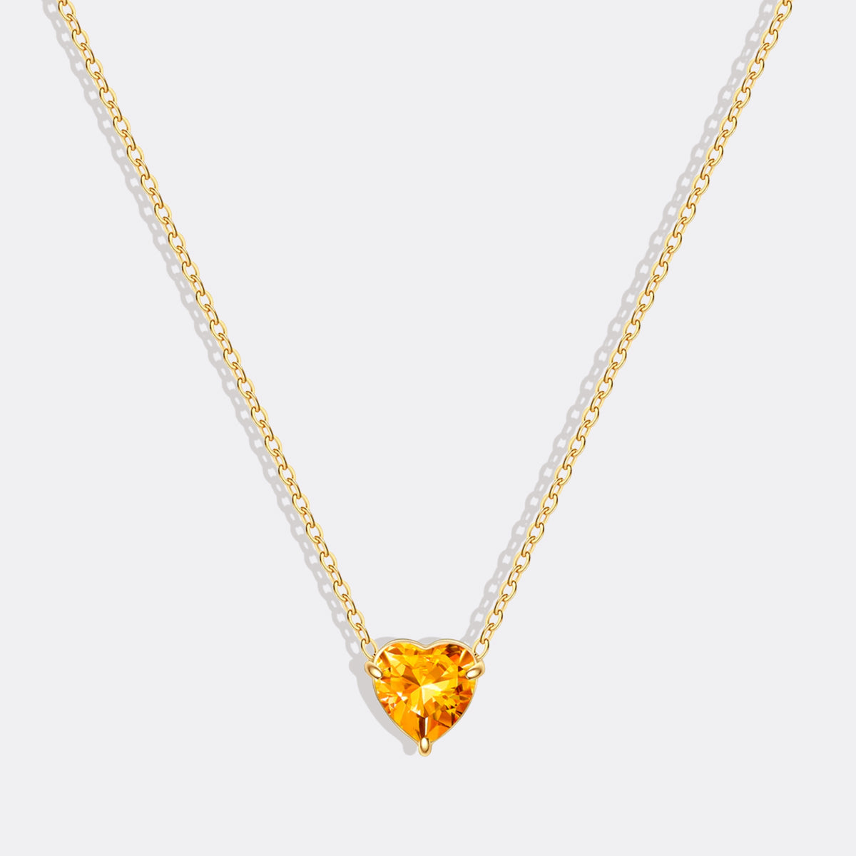 Collier délicat en forme de cœur avec pierre de naissance