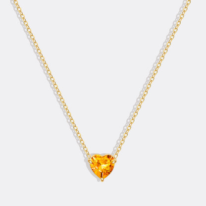 Collier délicat en forme de cœur avec pierre de naissance