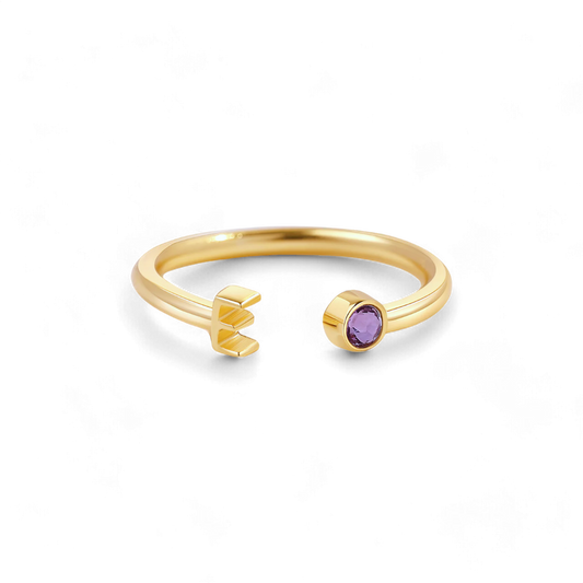 Bague initiale délicate avec pierre de naissance