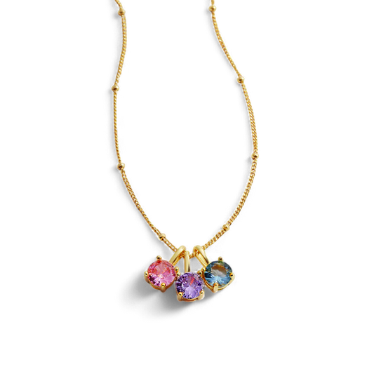 Collier délicat avec pendentif en pierre de naissance