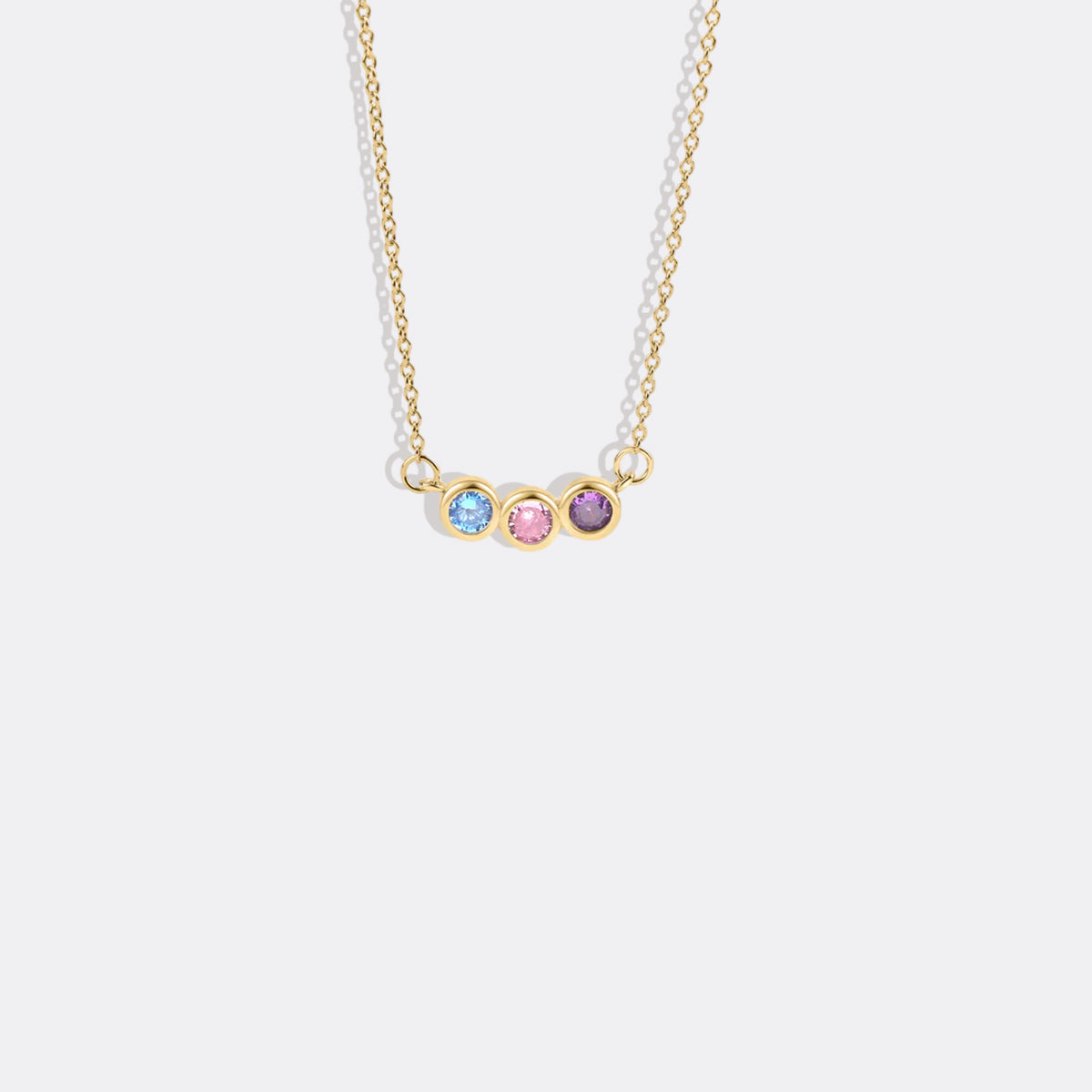 Collier délicat avec pierres de naissance pour la famille