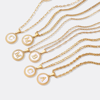 Collier lettre disque en nacre