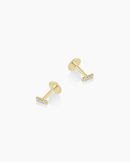 Clous d'oreilles à dos plat avec barre pavée de diamants