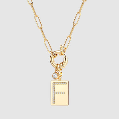 Collier pendentif initial pavé avec chaîne trombone