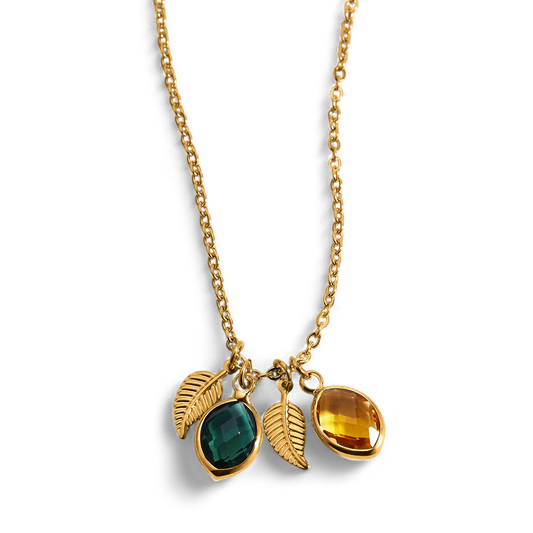Collier avec pierres de naissance familiales