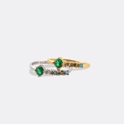 Bague avec pierres de naissance familiales
