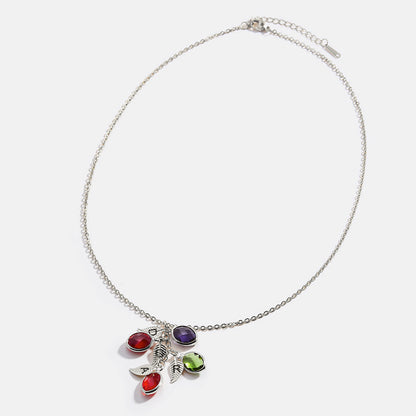Collier avec pierres de naissance familiales