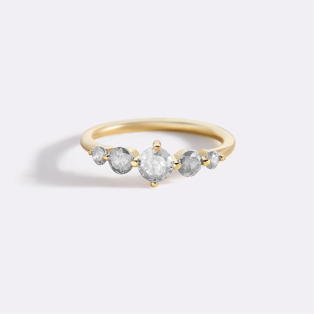 Bague de déclaration à cinq pierres de naissance