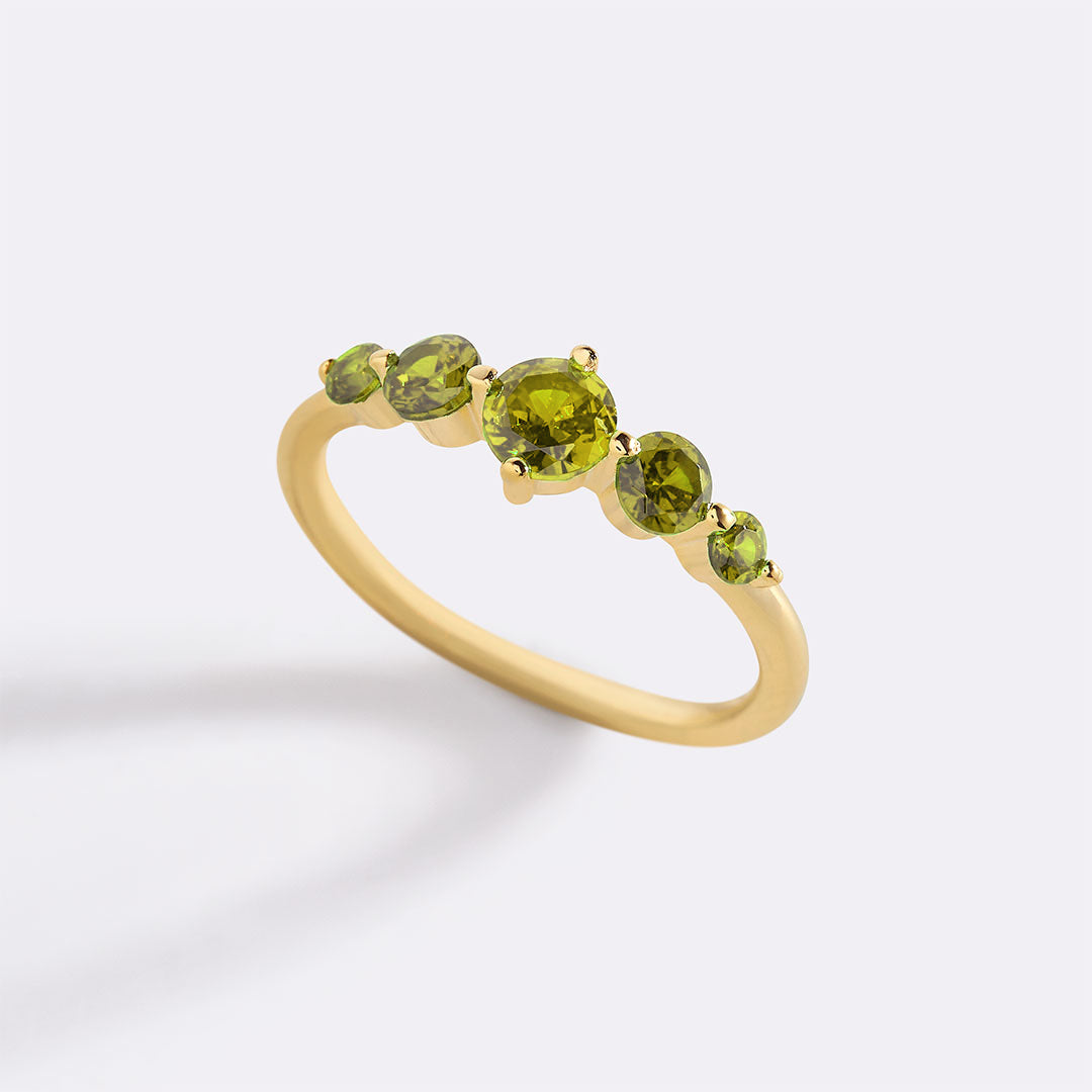 Bague de déclaration à cinq pierres de naissance