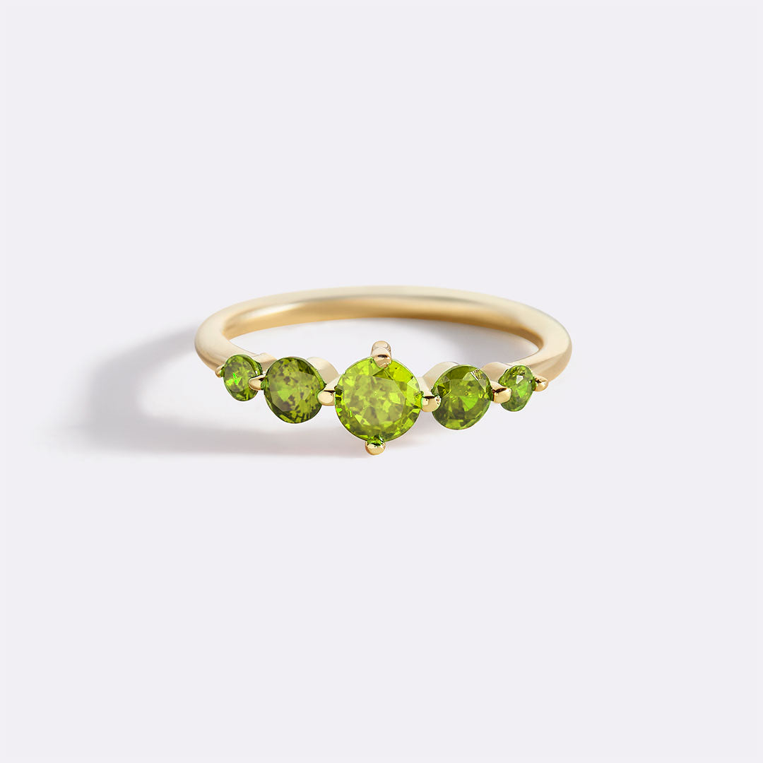Bague de déclaration à cinq pierres de naissance