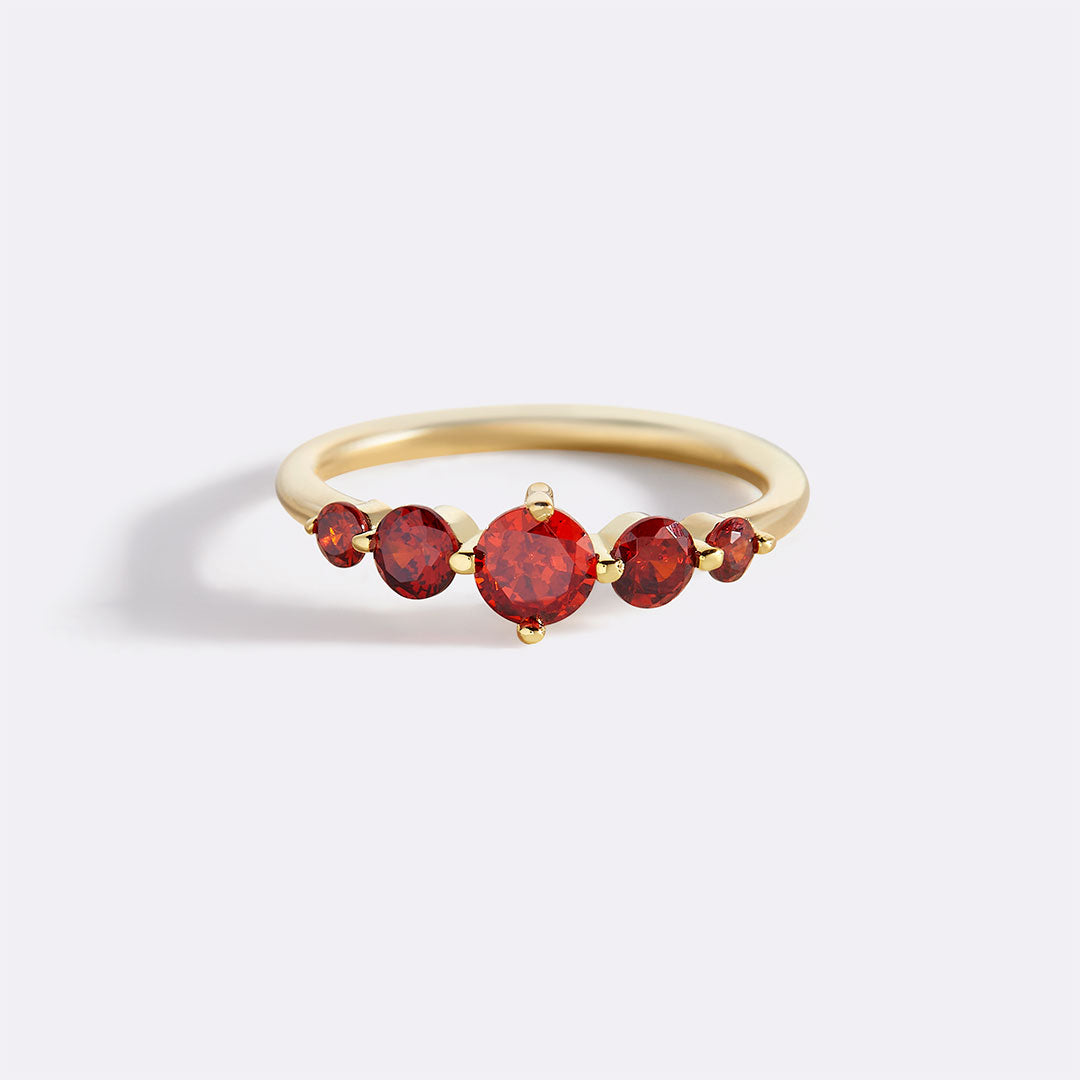 Bague de déclaration à cinq pierres de naissance