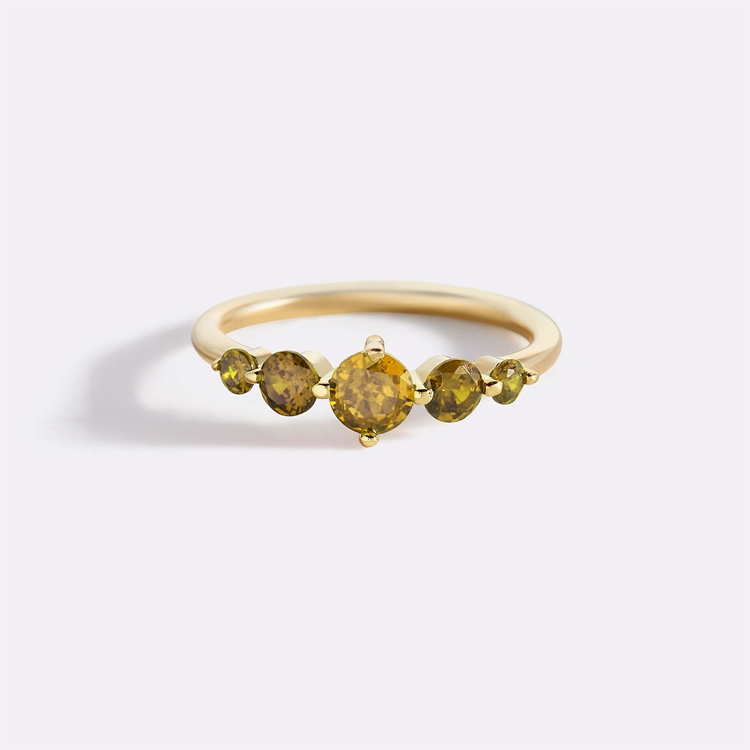 Bague de déclaration à cinq pierres de naissance