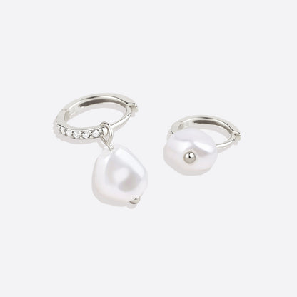 Boucles d'oreilles créoles pavées de perles d'eau douce