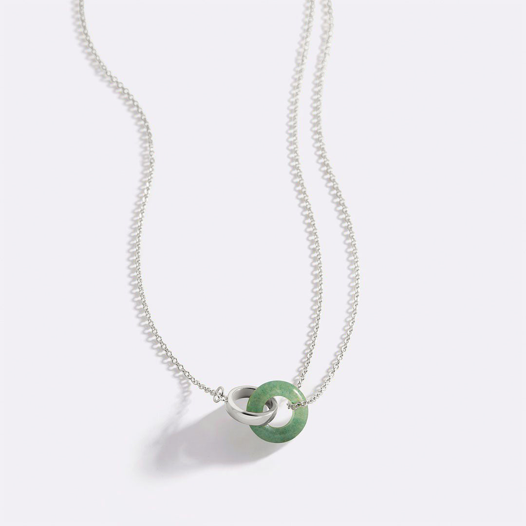 Collier de connexion en pierres précieuses