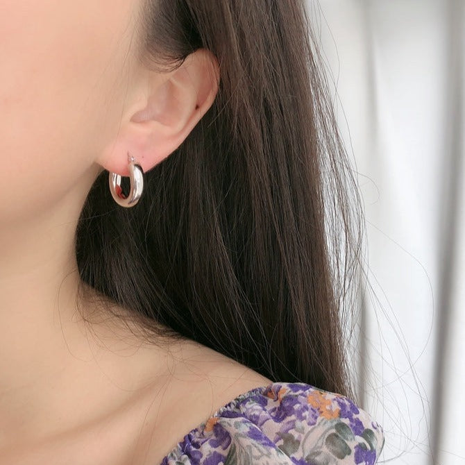 Boucles d'oreilles créoles épaisses et creuses