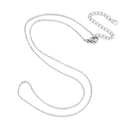 Collier délicat à chaîne torsadée