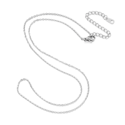 Collier délicat à chaîne torsadée