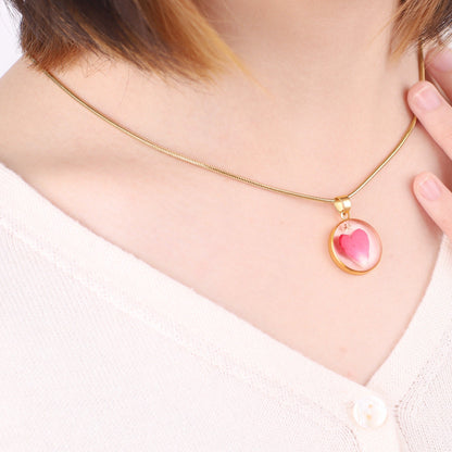 Collier de fleurs de naissance pressées