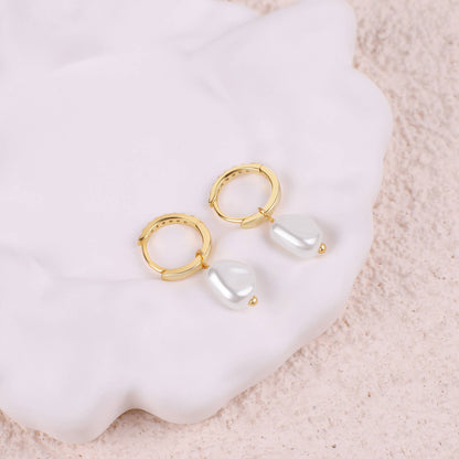 Boucles d'oreilles créoles pavées de perles d'eau douce