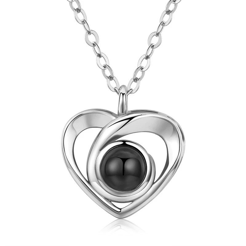 18K Gold-Plated Heart Projection Photo Necklace - Wear fortune