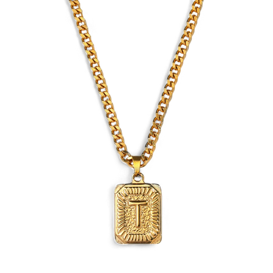 Collier pendentif carte initiale avec chaîne gourmette