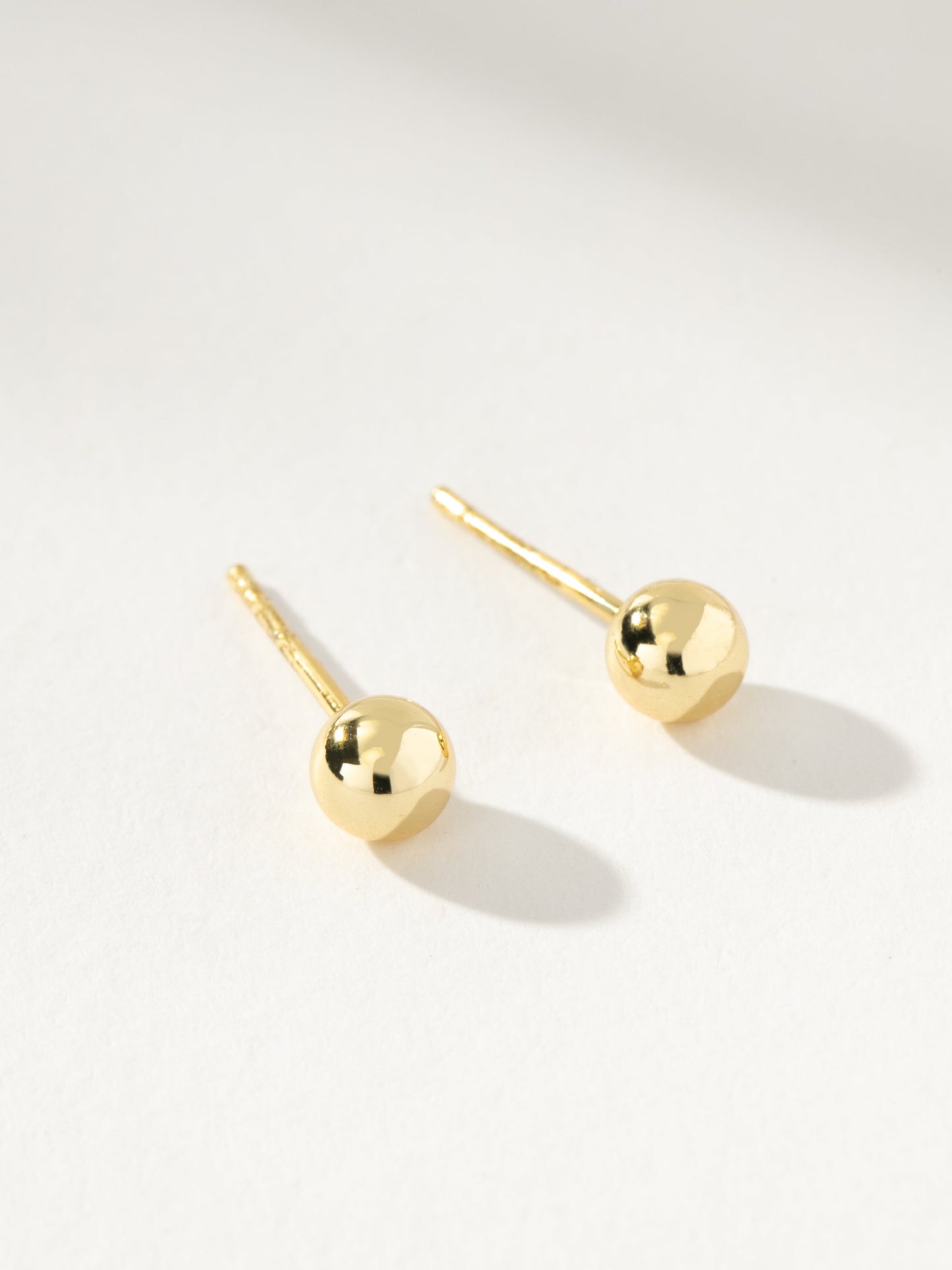 Boucles d'oreilles à tige en forme de boule
