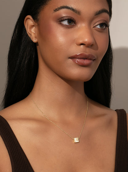 Collier avec lettres en gras