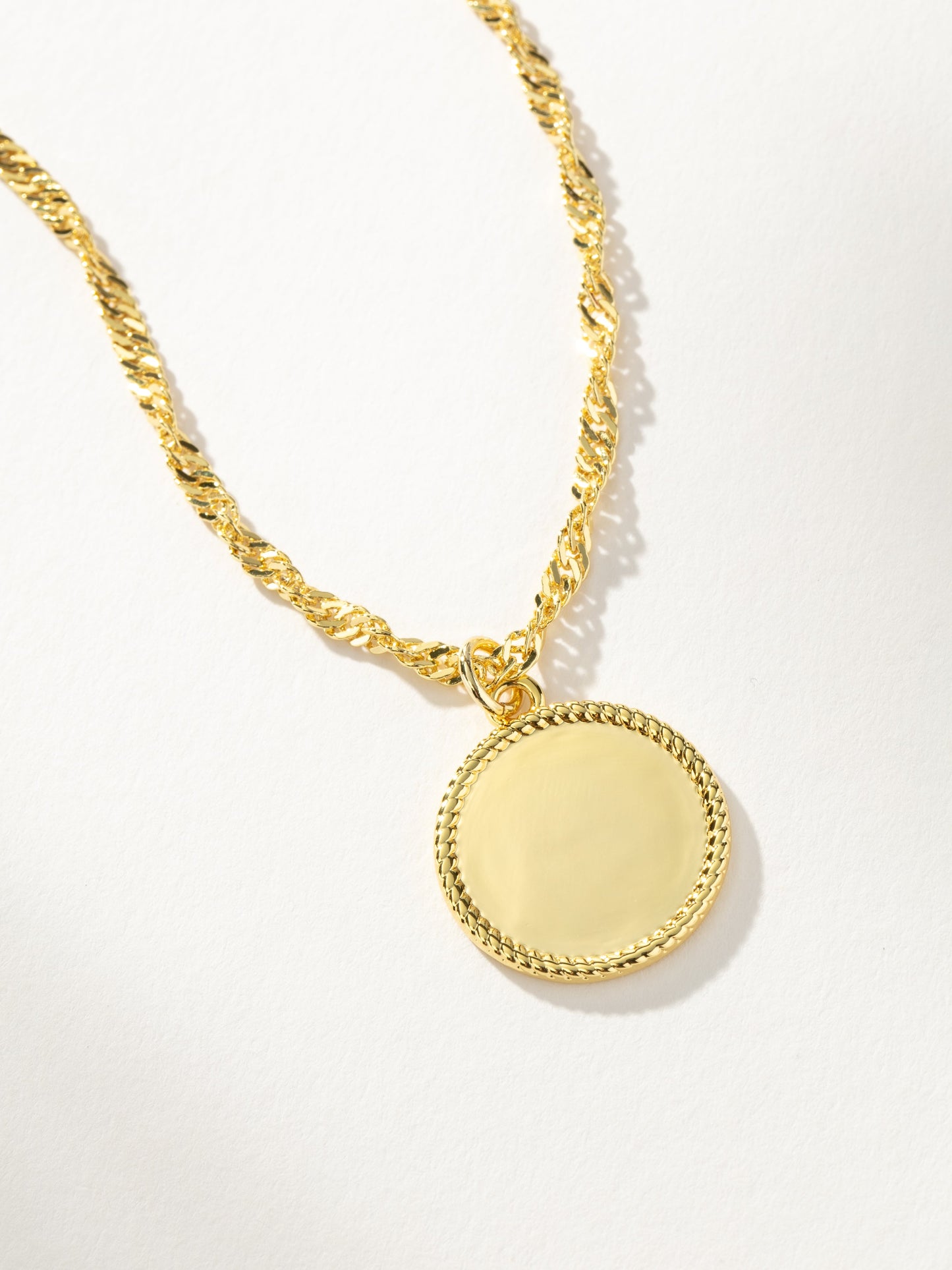Collier pendentif cercle