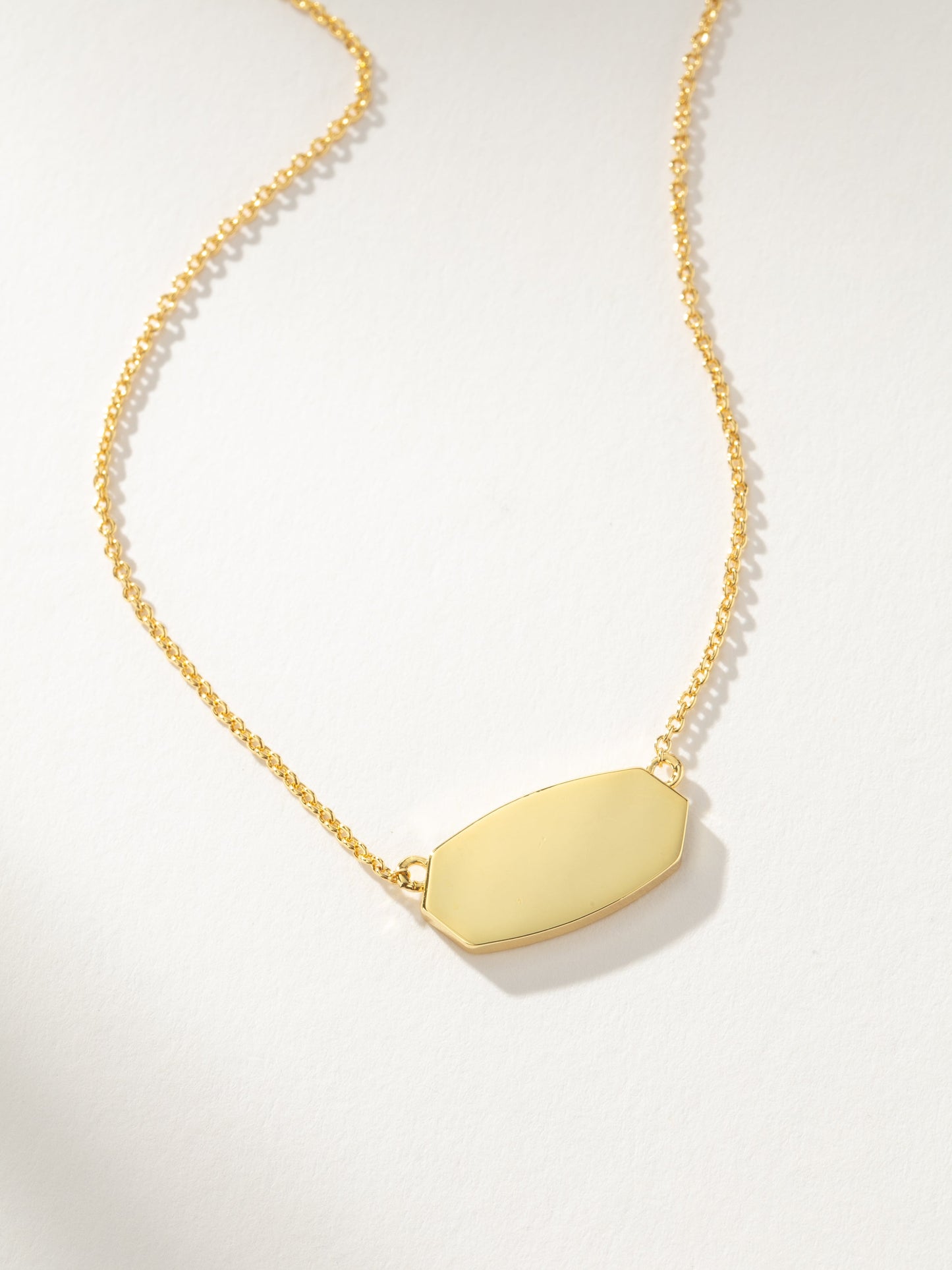 Collier pendentif intemporel