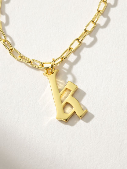 Collier pendentif initial gothique