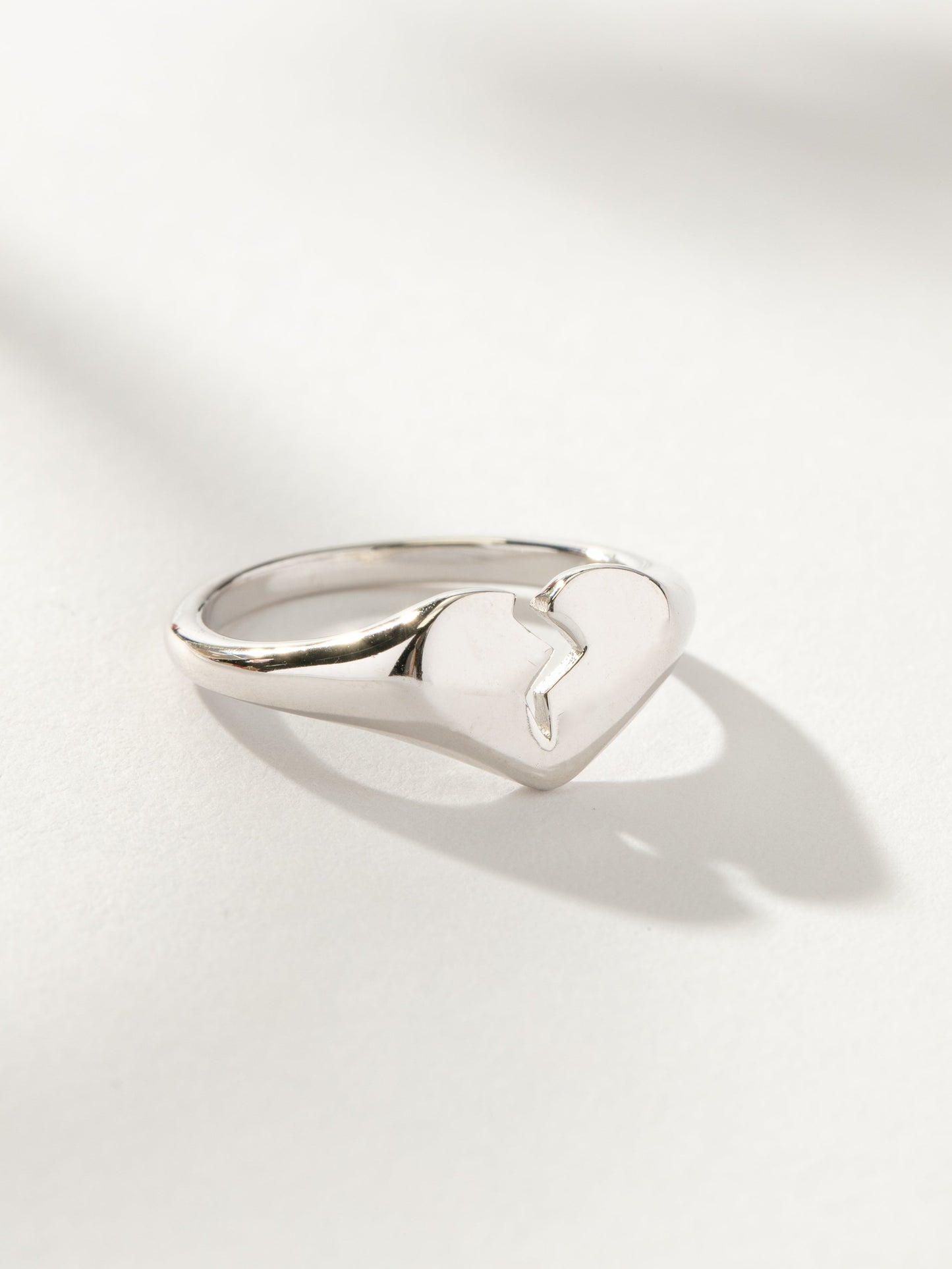 Bague cœur brisé