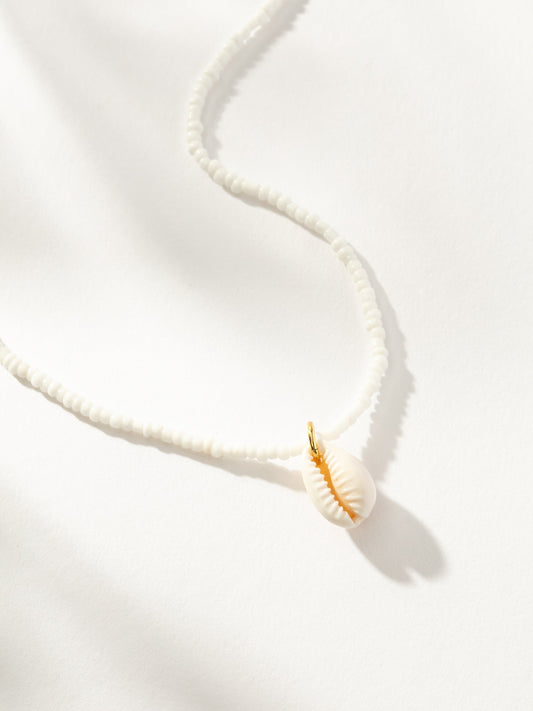 Collier de perles en coquillage Puka
