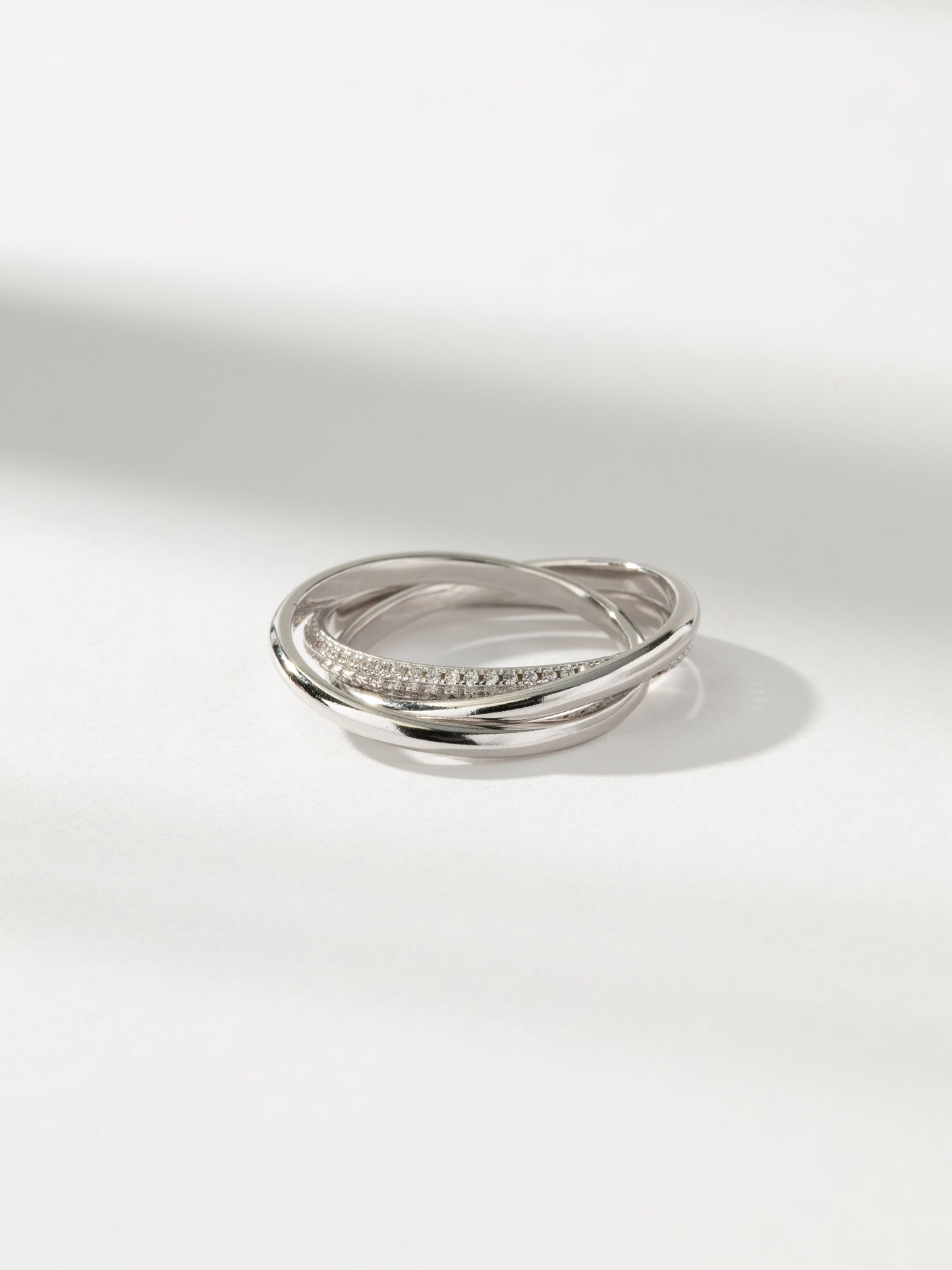 Bague à mouvement superposé