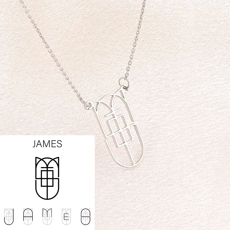 Collier minimaliste avec nom et monogramme