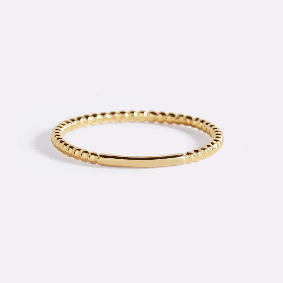 Bague délicate en vermeil doré à perles empilables
