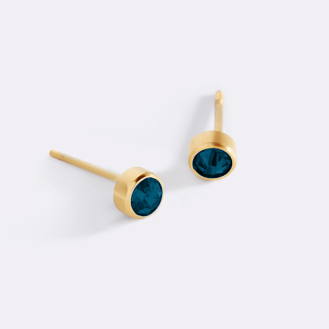 Clous d'oreilles avec pierre de naissance