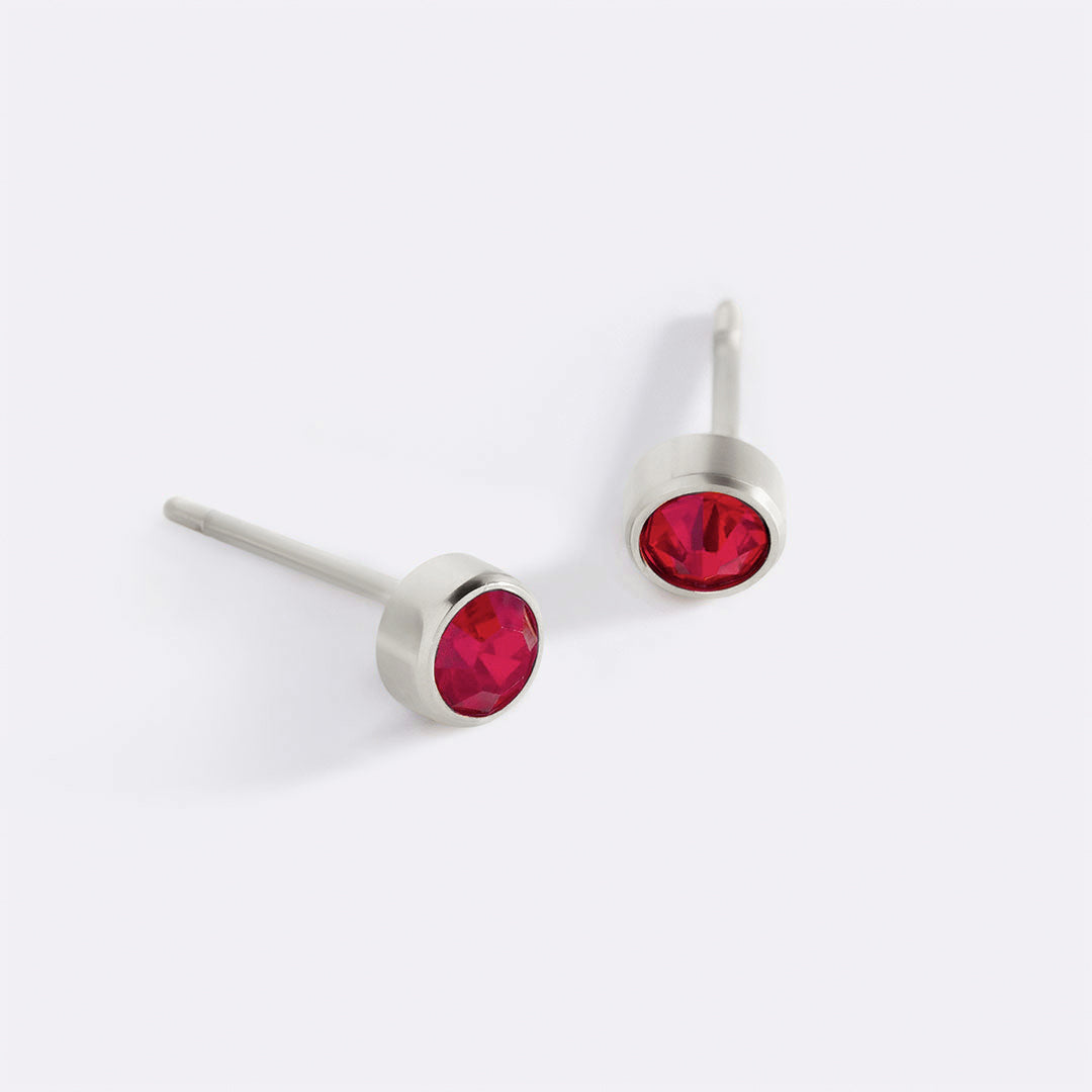 Clous d'oreilles avec pierre de naissance