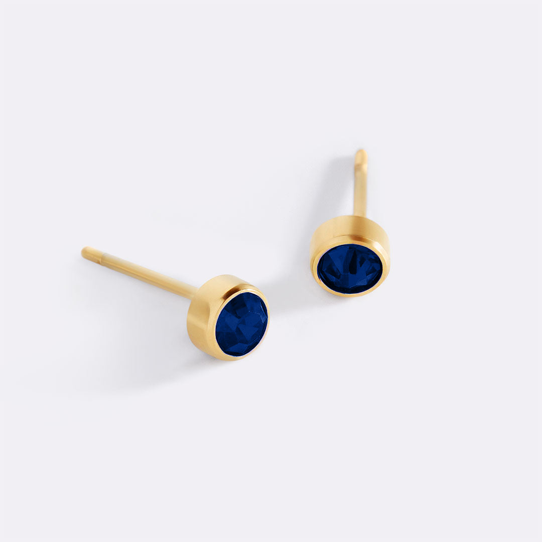 Clous d'oreilles avec pierre de naissance