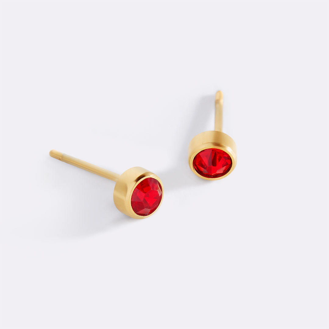 Clous d'oreilles avec pierre de naissance