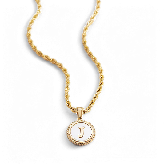 Collier lettre disque en nacre