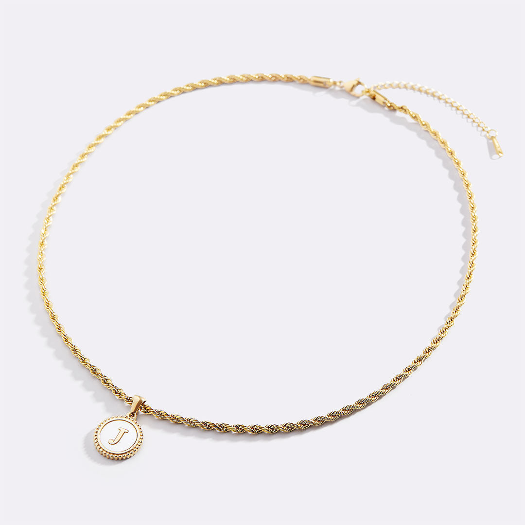 Collier lettre disque en nacre