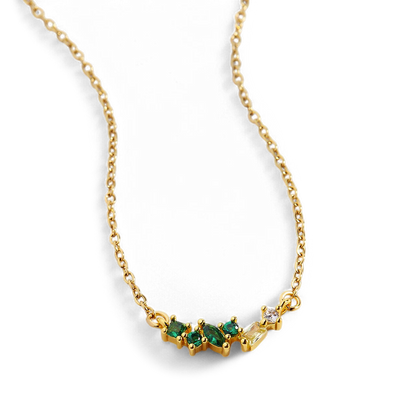 Collier avec pierre de naissance ombrée