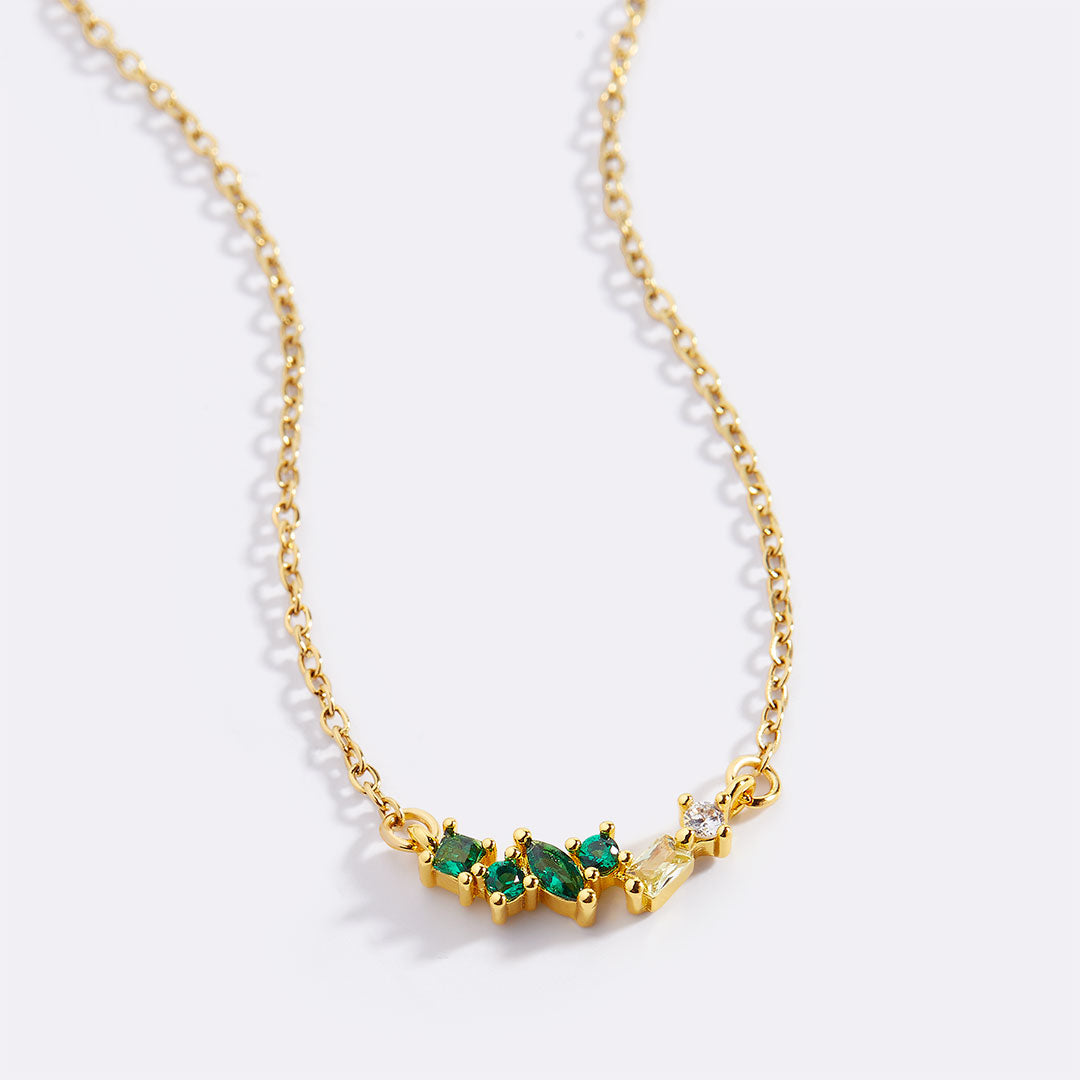 Collier avec pierre de naissance ombrée