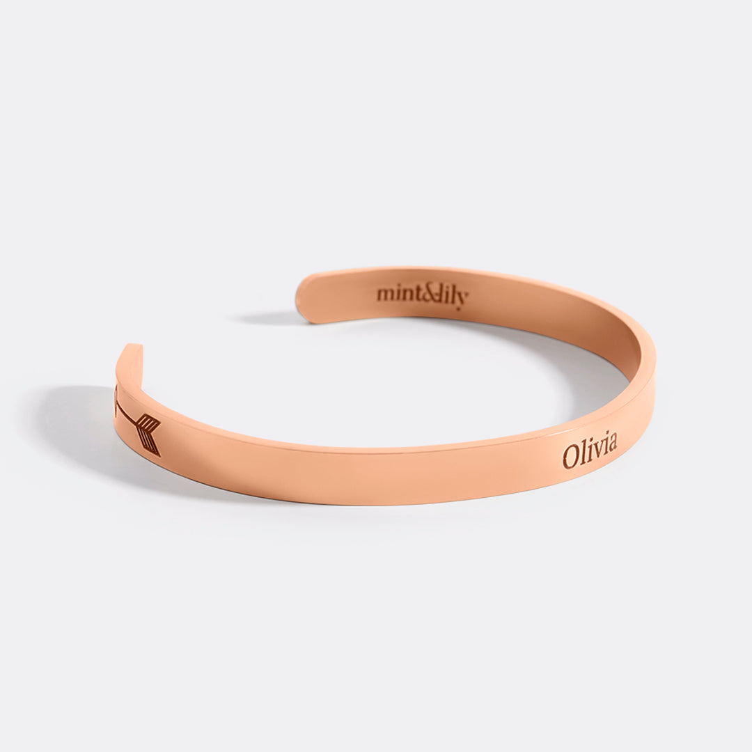 Passen Sie Ihr personalisierbares Armreifarmband an