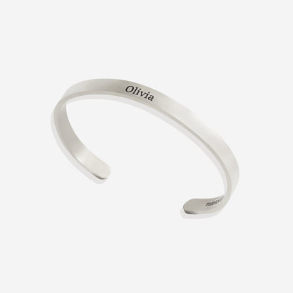 Passen Sie Ihr personalisierbares Armreifarmband an