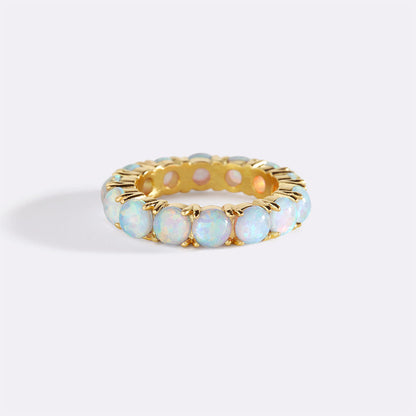 Bague d'éternité en opale bleue